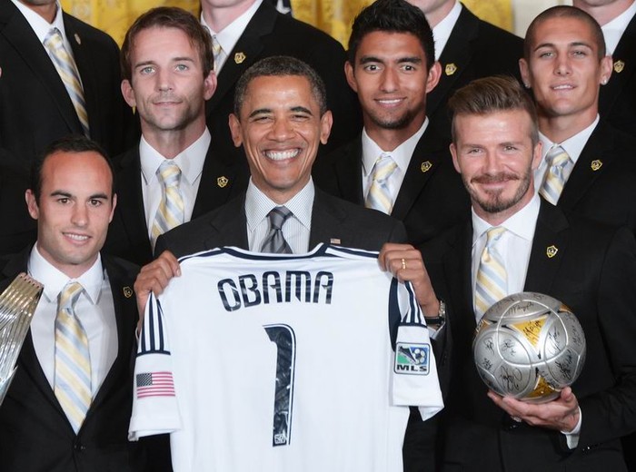 Đội trưởng Donovan, Tổng thống Obama và Beckham
